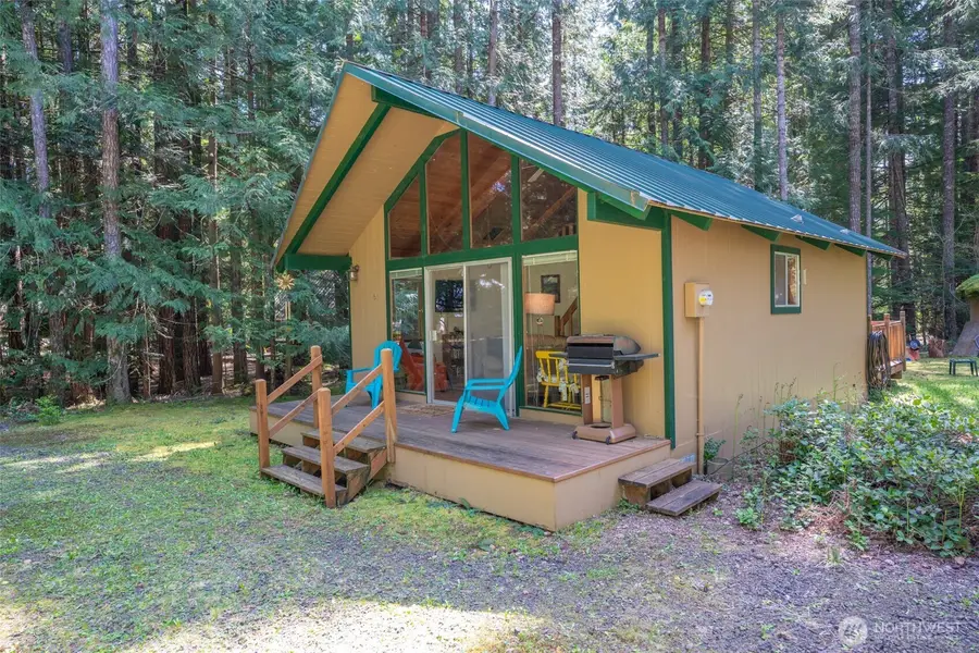 61 N Hamma Hamma Drive W, Hoodsport, WA 98548 - #2