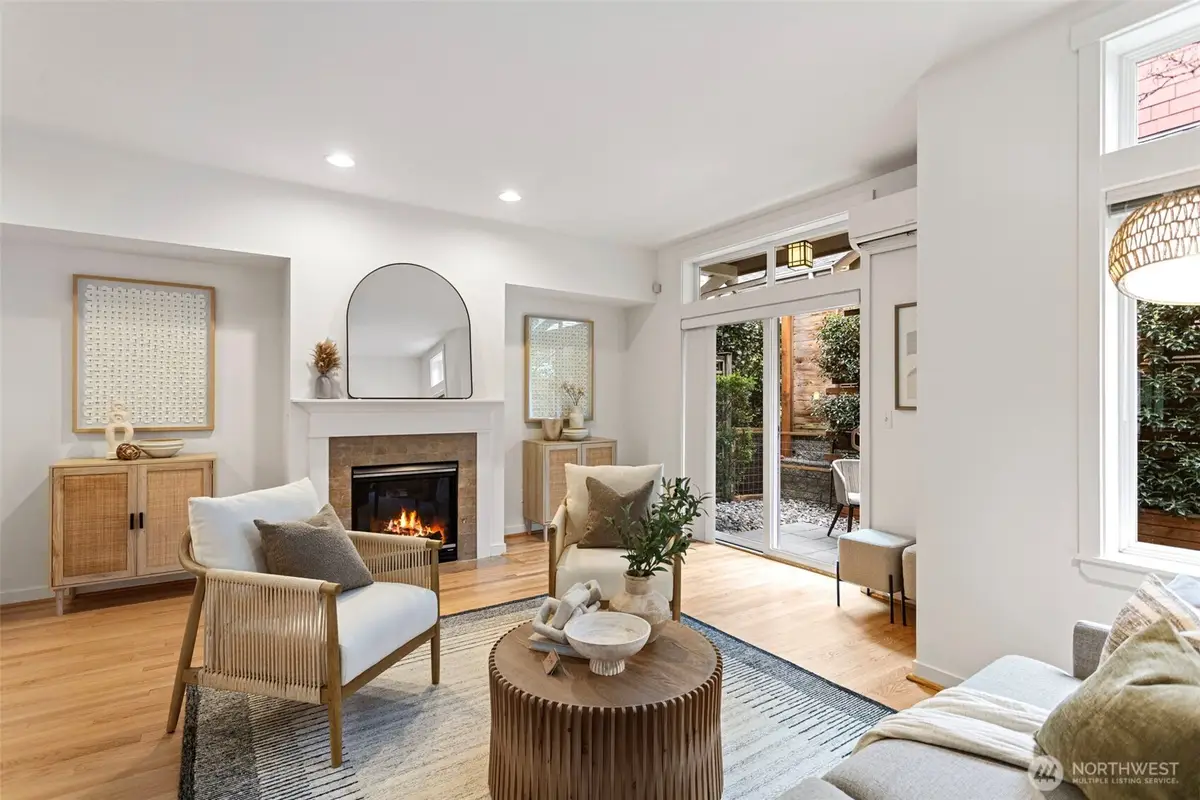 6521 25th Avenue Ne #C, Seattle, WA 98115 - #1