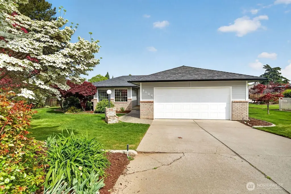 2105 Sutton Place, Wenatchee, WA 98801 - #1