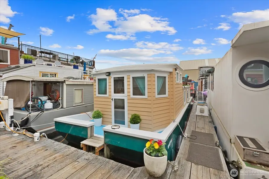 2143 N Northlake Way #47, Seattle, WA 98103 - #2