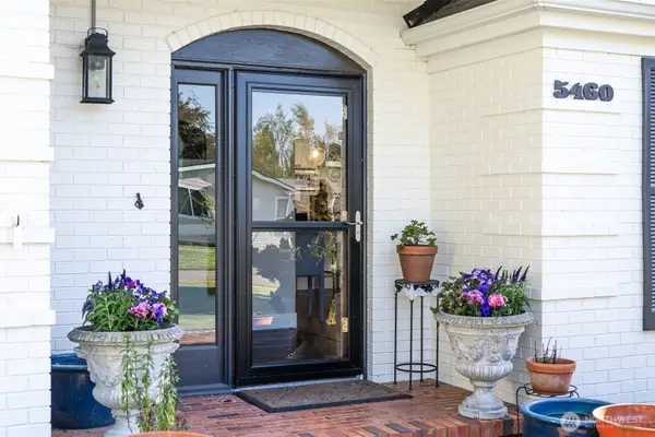 5460 Northwest Drive, Bellingham, WA 98226