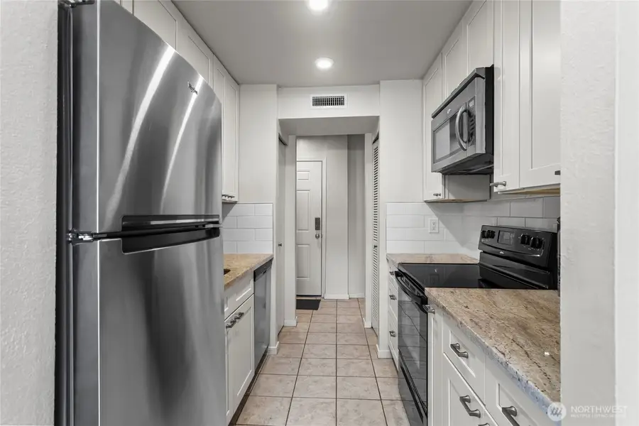 12423 NE 145th Place #B145, Kirkland, WA 98034 - #3