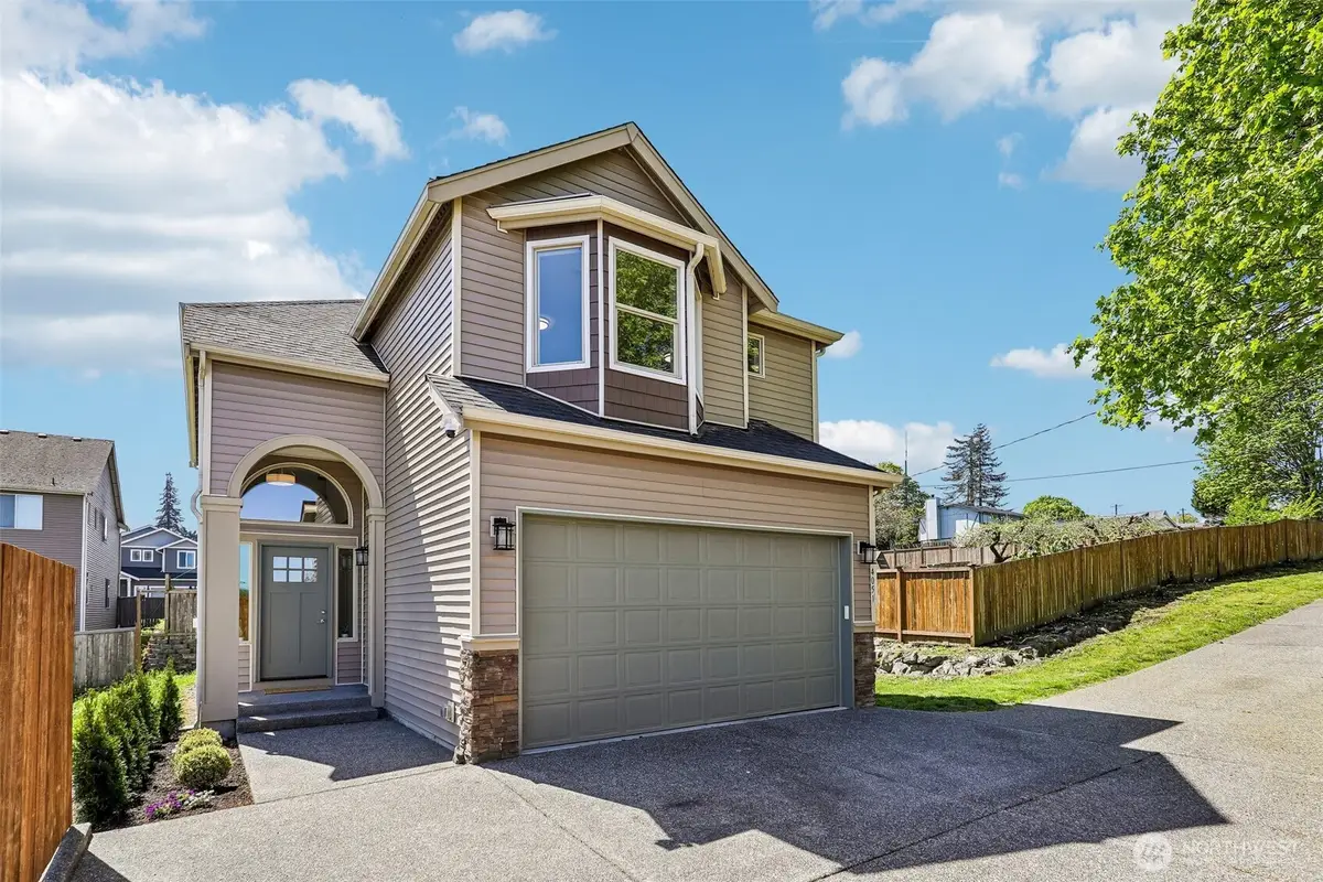 4051 E J St, Tacoma, WA 98404 - #1