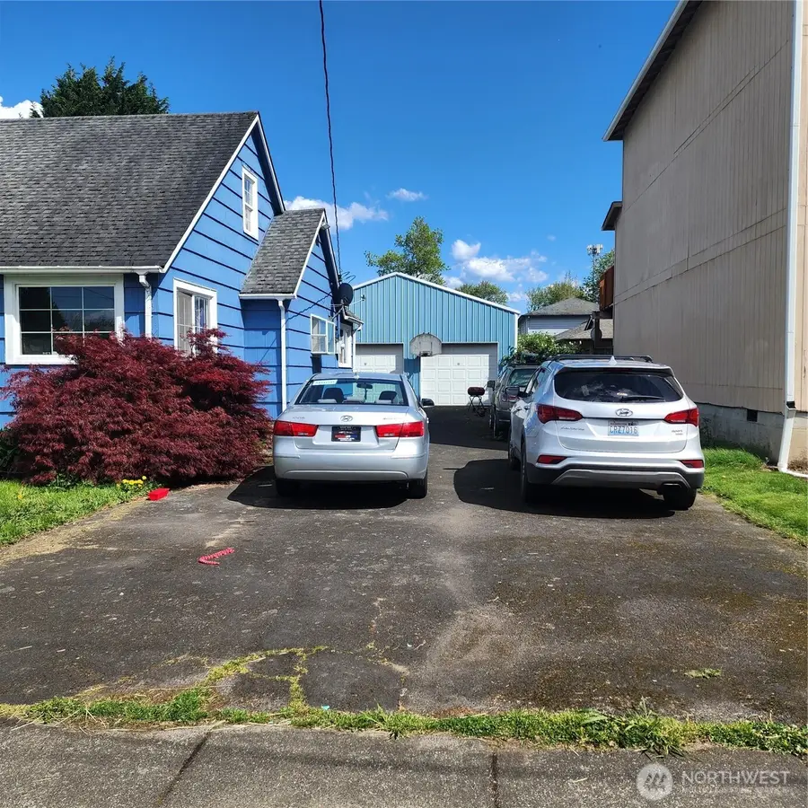 818 8th Avenue, Longview, WA 98632 - #2