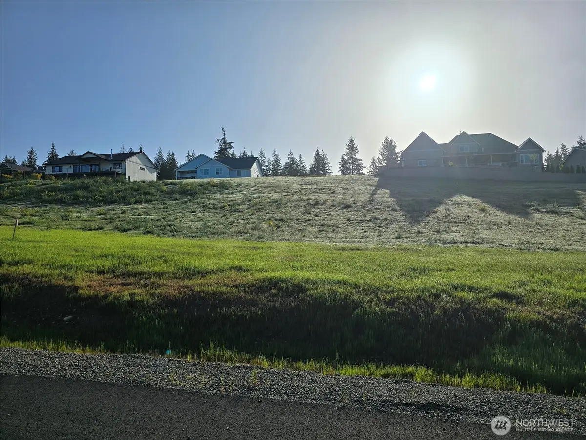 90 E Virgil Drive W #6, Allyn, WA 98524 - #1