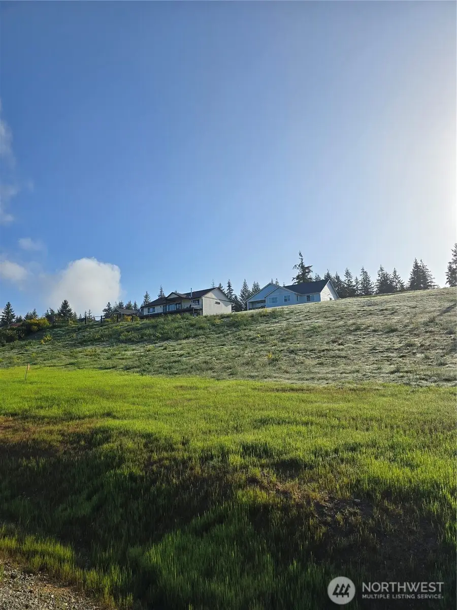 90 E Virgil Drive W #6, Allyn, WA 98524 - #3