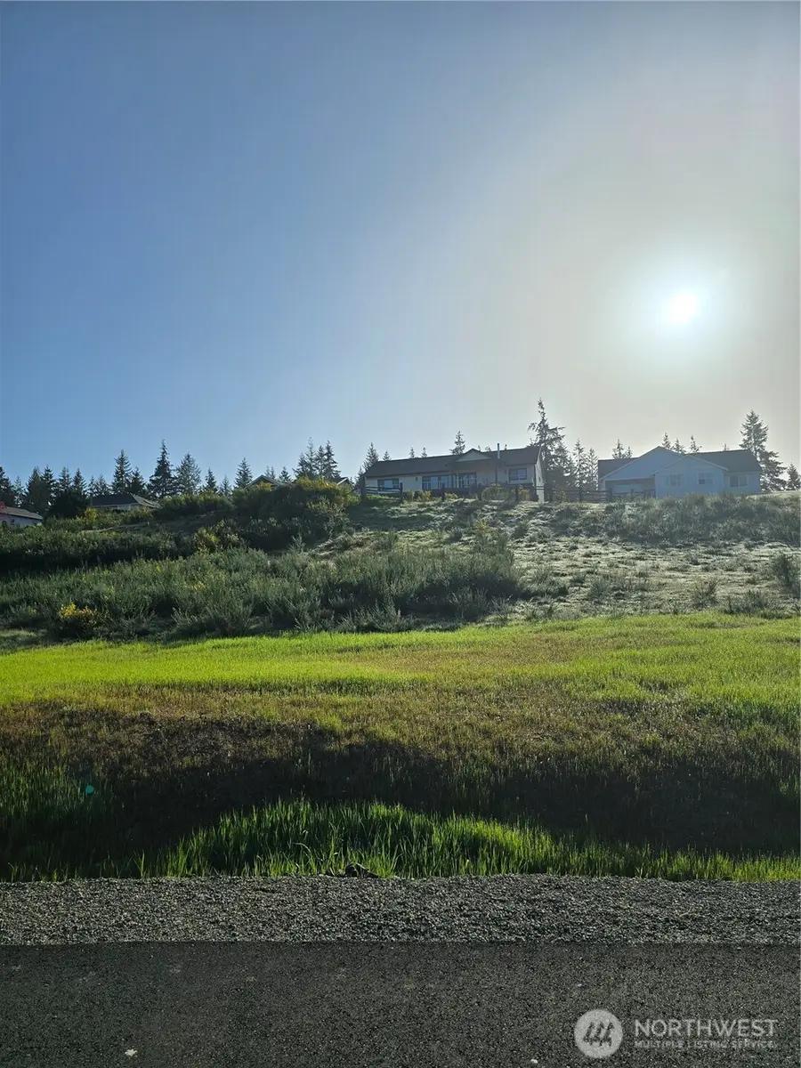 110 E Virgil Drive W #8, Allyn, WA 98524 - #2