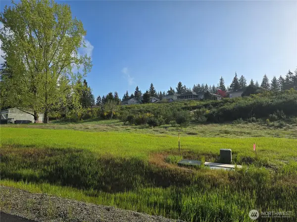 130 E Virgil Drive W #10, Allyn, WA 98524