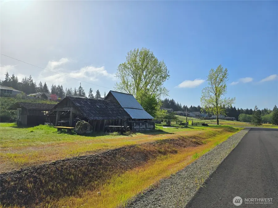 81 E Virgil Drive W #13, Allyn, WA 98524 - #2
