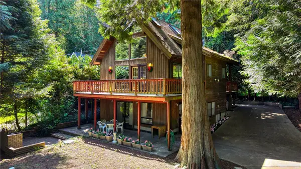 1881 Cliff Road, Point Roberts, WA 98281