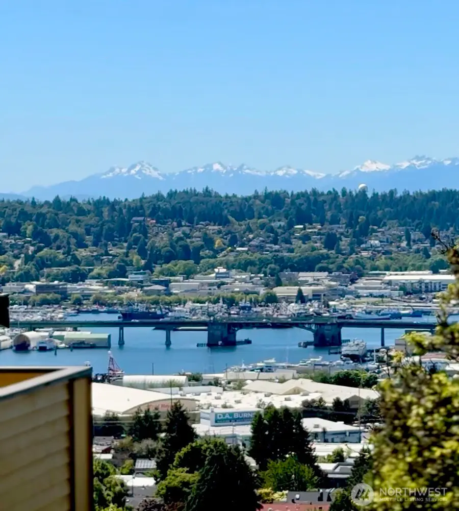 4511 Greenwood Avenue N #6, Seattle, WA 98103 - #2