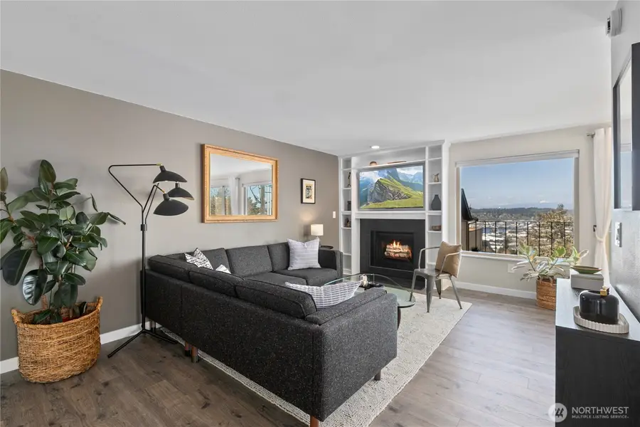4511 Greenwood Avenue N #6, Seattle, WA 98103 - #3