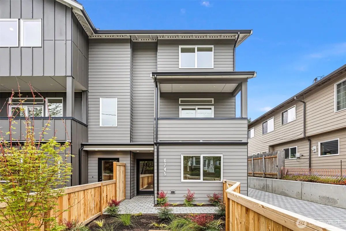6745 Earl Avenue Nw, Seattle, WA 98117 - #1