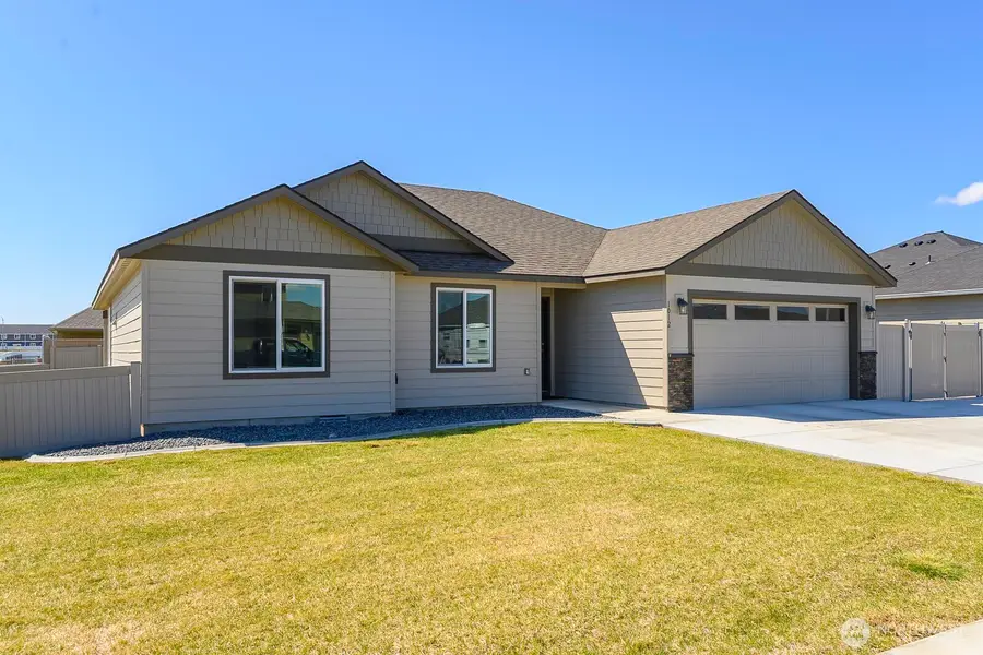 1012 8th Avenue Ne, Ephrata, WA 98823 - #3
