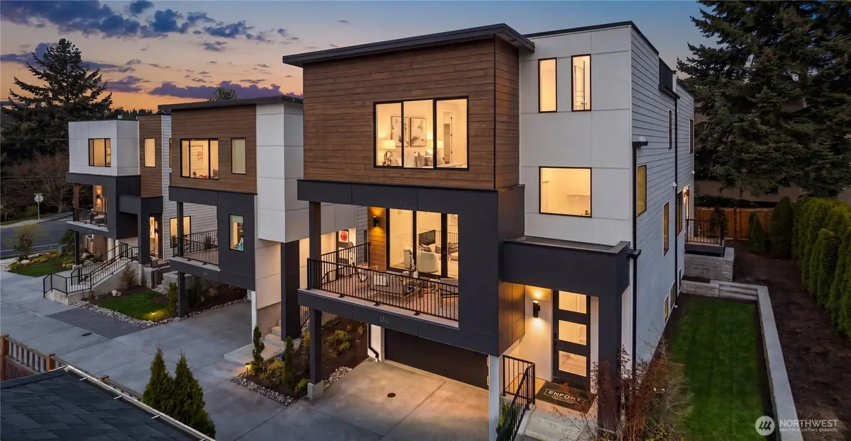 134 8th Ct, Kirkland, WA 98033 - #1