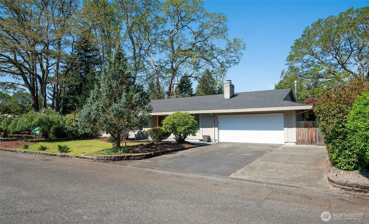 8001 Sapphire Drive Sw, Lakewood, WA 98498 - #1