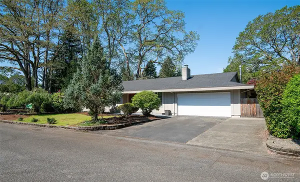 8001 Sapphire Drive Sw, Lakewood, WA 98498