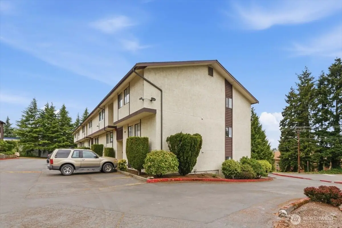 3515 160th Street #C6, Seatac, WA 98188 - #1