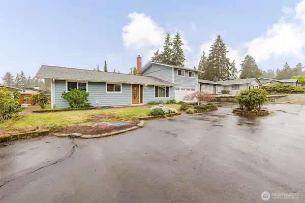 3875 NE Pinecone Drive, Bremerton, WA 98310