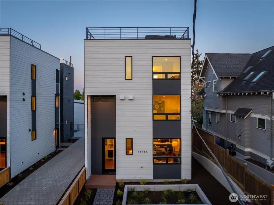 4116 Burke Avenue N, Seattle, WA 98103 - #3