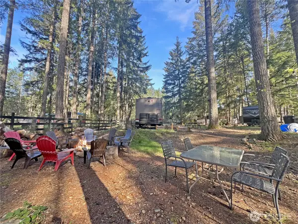 1220 N Cod Place, Hoodsport, WA 98548