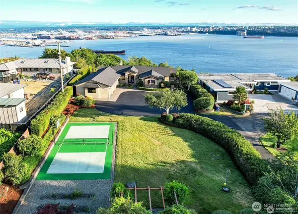 4702 Browns Point Boulevard Ne, Tacoma, WA 98422