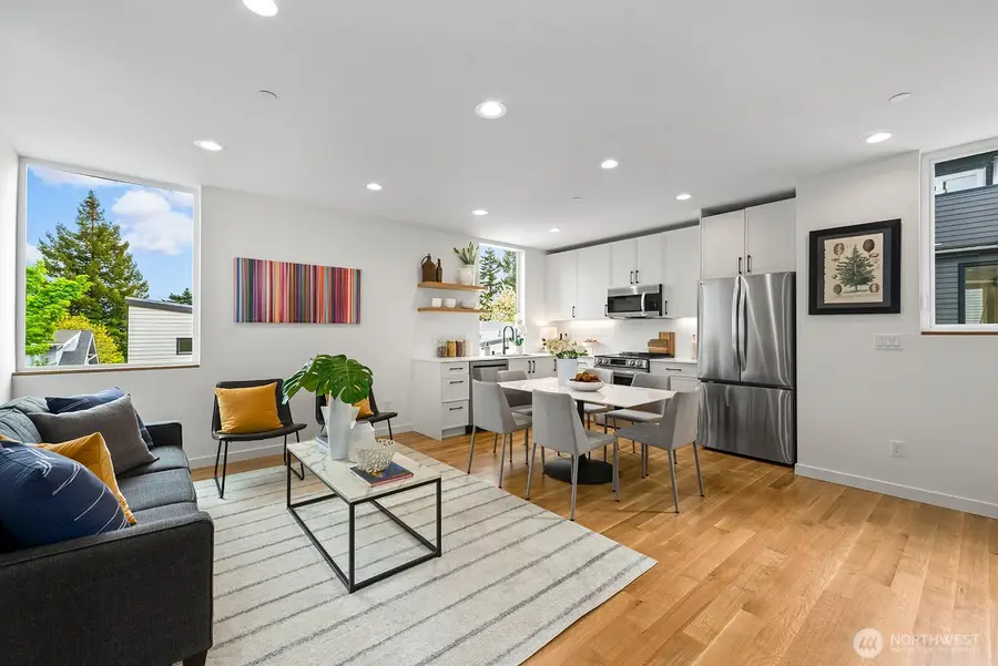 4122 Burke Avenue N, Seattle, WA 98103 - #3