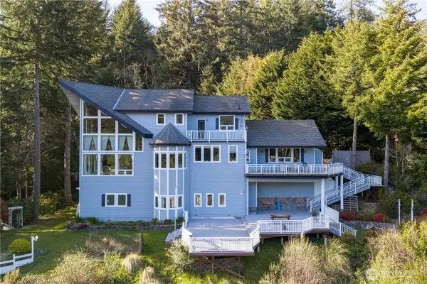 70948 Devore Arm Road, Lakeside, OR 97449