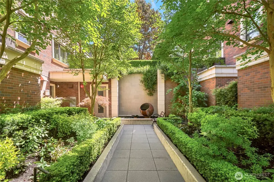 1188 Harvard Avenue E #4, Seattle, WA 98102 - #2