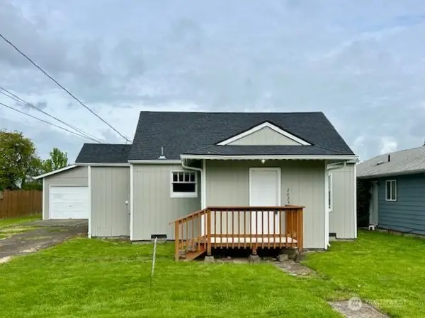 2025 46th, Longview, WA 98632