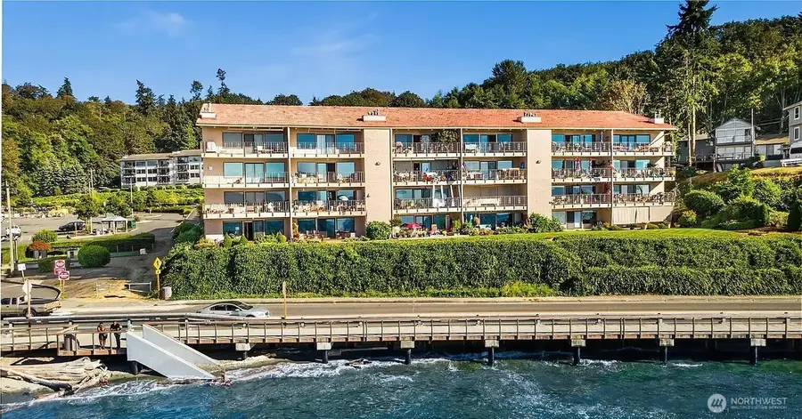 28303 Sound View Drive S #102, Des Moines, WA 98198 - #2