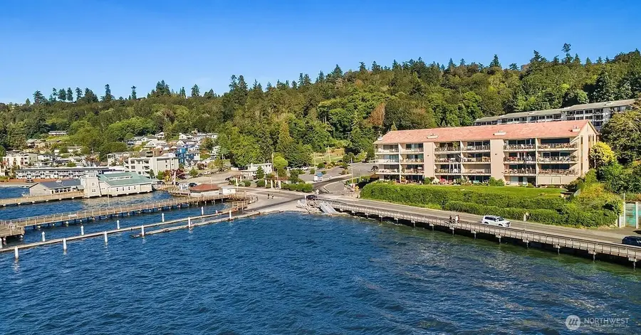 28303 Sound View Drive S #102, Des Moines, WA 98198 - #3