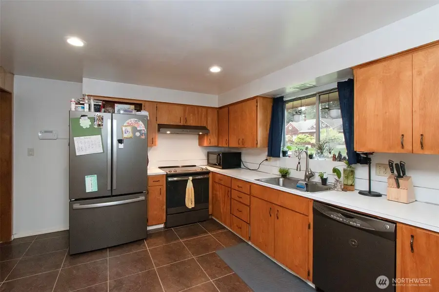 2717 S Laurel Street, Port Angeles, WA 98362 - #3