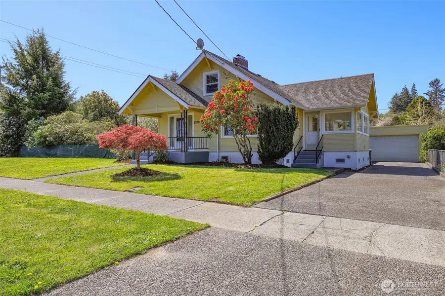 1320 4th Street, Cosmopolis, WA 98537 - #2