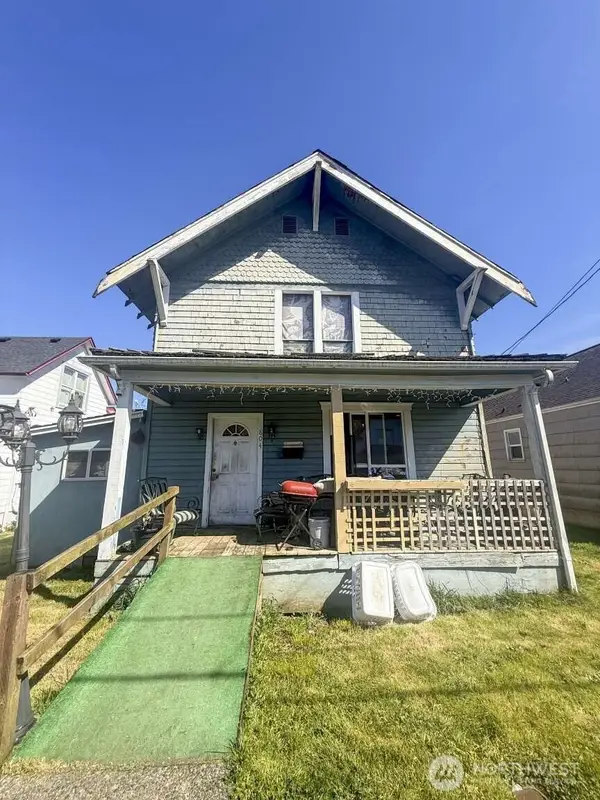 804 Monroe Street, Hoquiam, WA 98550