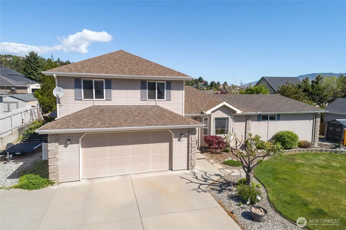 2207 Ashley Brooke, Wenatchee, WA 98801 - #1