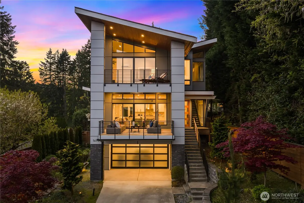 16908 SE 34th Street, Bellevue, WA 98008 - #1