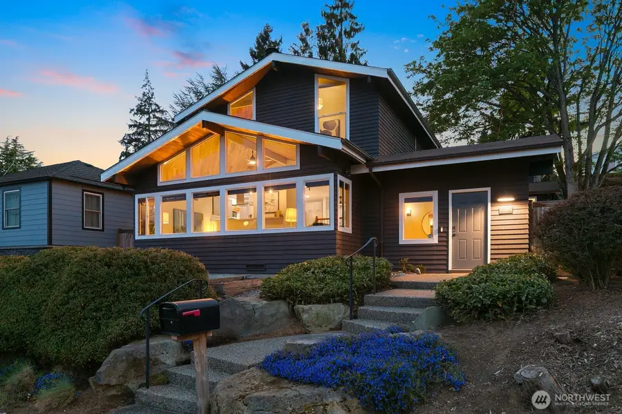 3219 34th Avenue W, Seattle, WA 98199 - #2