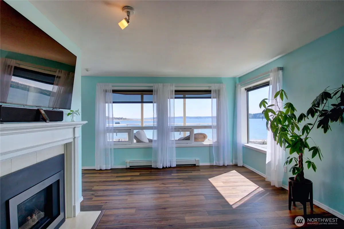 747 SE Bayshore Drive #202, Oak Harbor, WA 98277 - #1