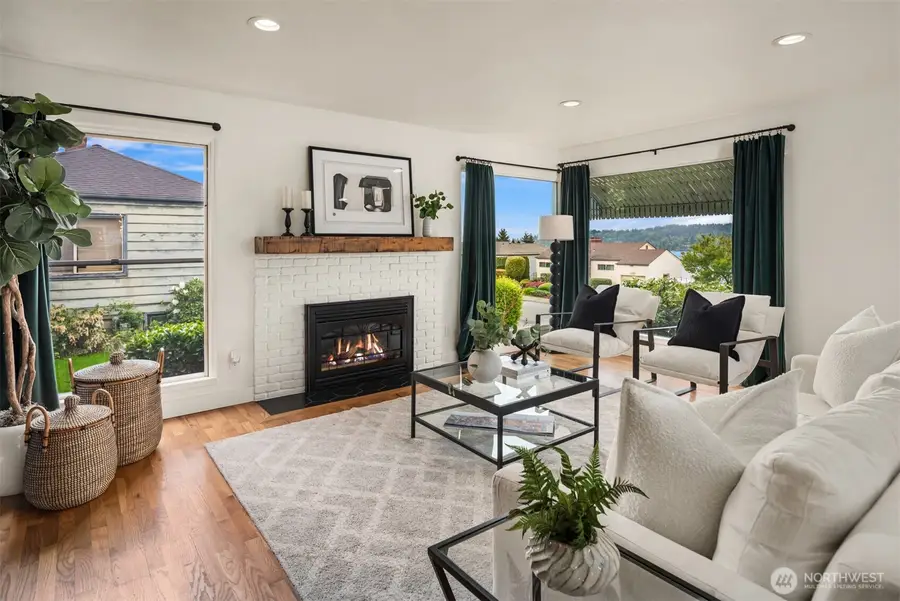 10945 Forest Avenue S, Seattle, WA 98178 - #2