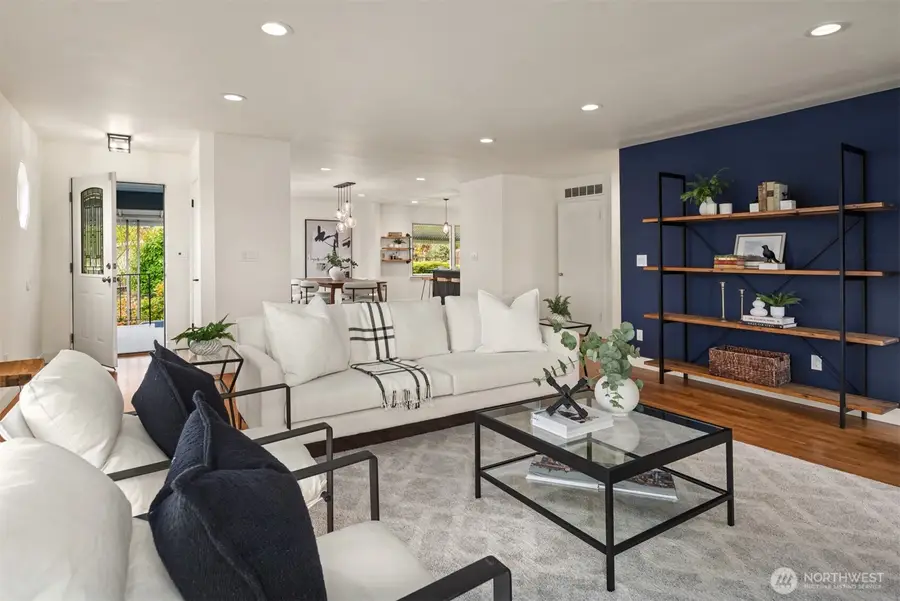 10945 Forest Avenue S, Seattle, WA 98178 - #3