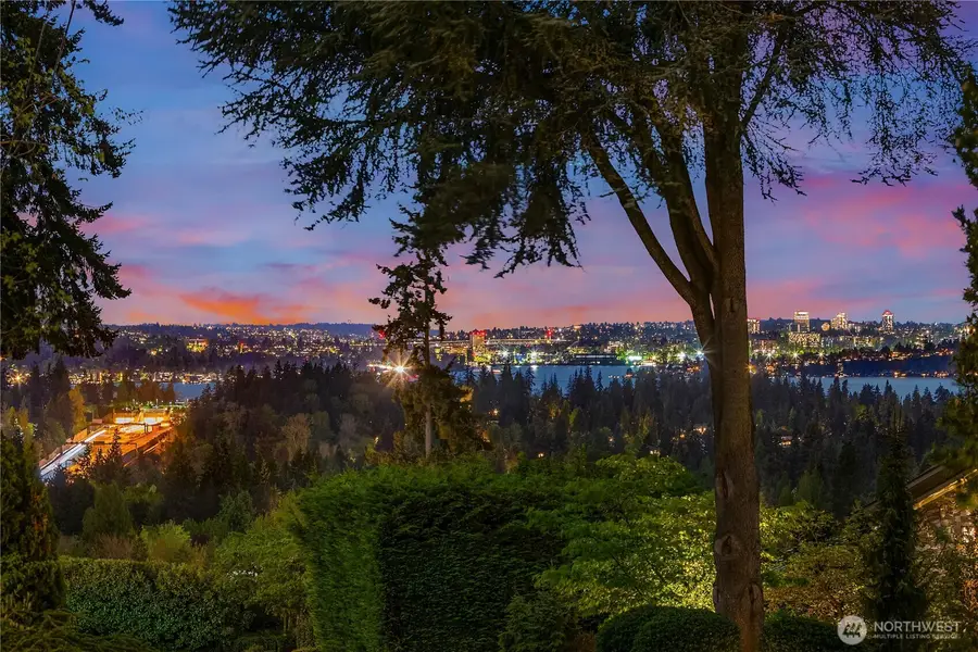 9633 NE 28th Street, Clyde Hill, WA 98004 - #2