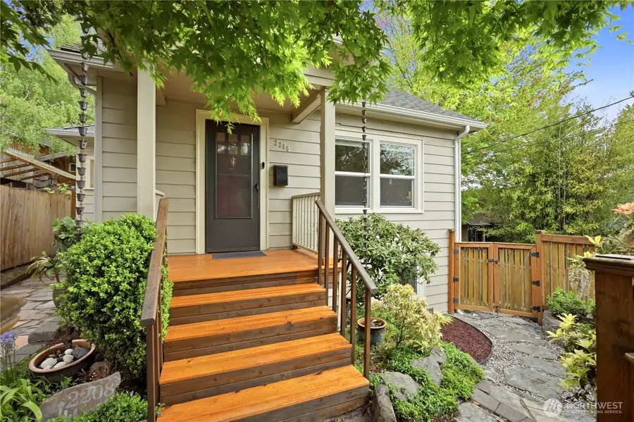2208 NE 75th Street, Seattle, WA 98115 - #2