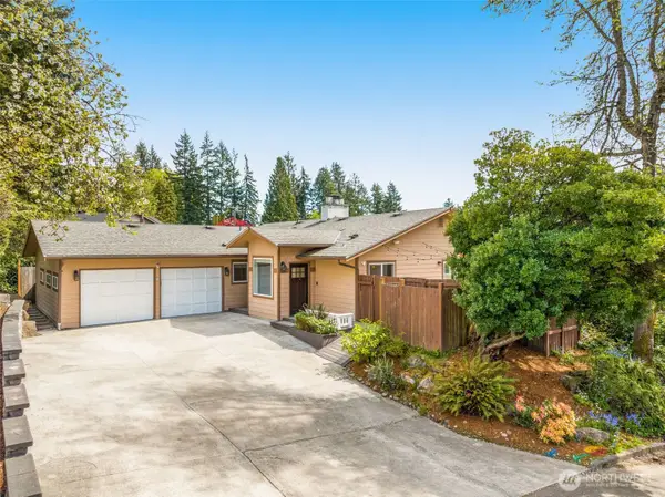 16204 Main Street, Bellevue, WA 98008