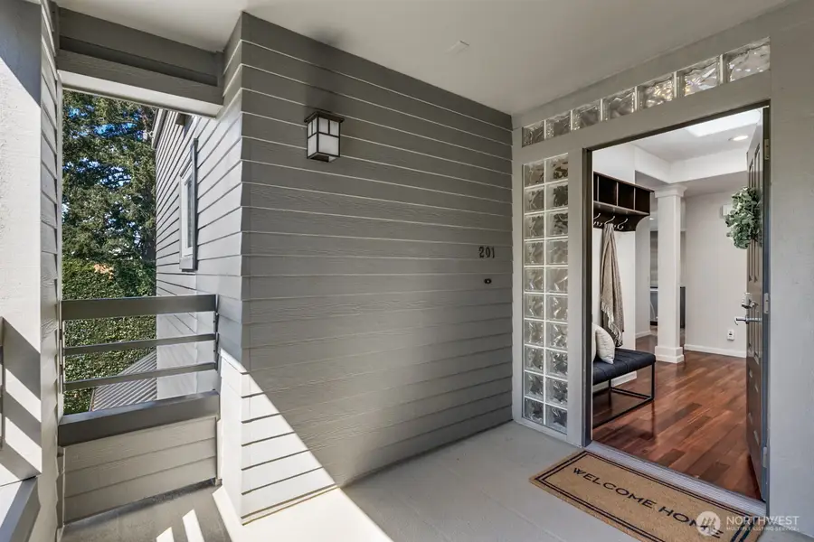 501 Kirkland Avenue #201, Kirkland, WA 98033 - #3