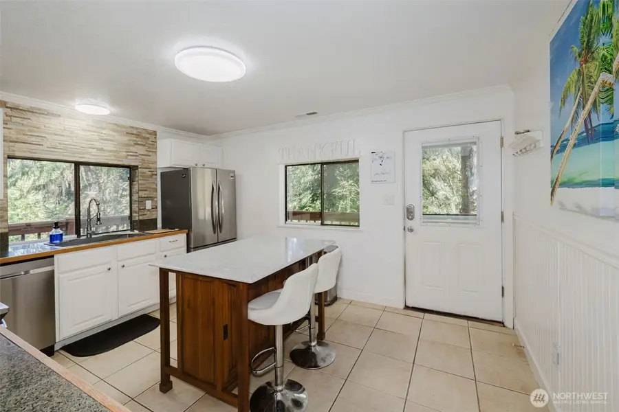 360 Kingsway W, Bremerton, WA 98312 - #3