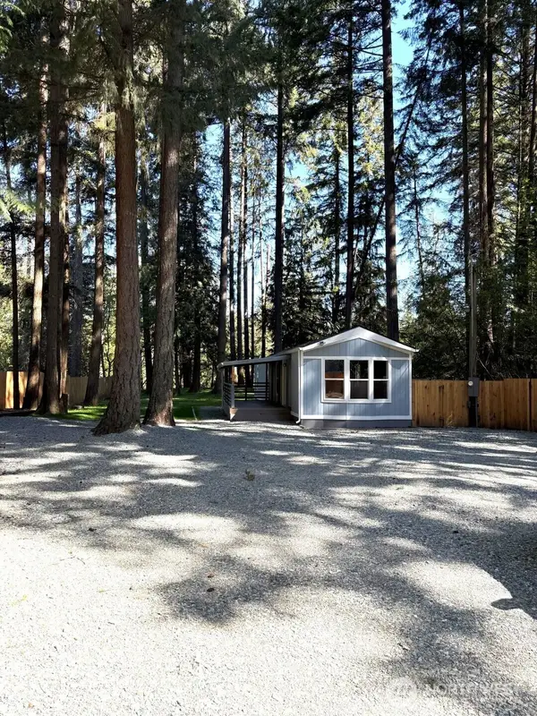 17122 Heather Ln Se Street, Yelm, WA 98597