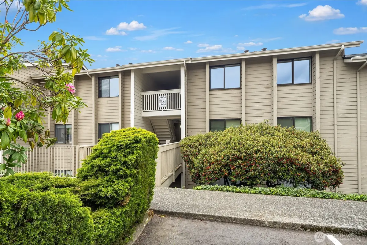 1319 S Puget Drive #D34, Renton, WA 98055 - #1