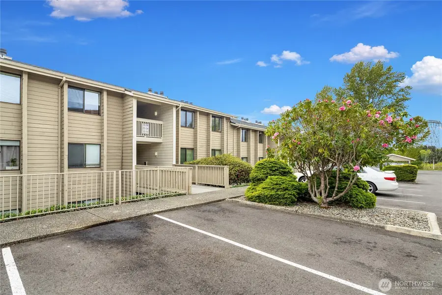 1319 S Puget Drive #D34, Renton, WA 98055 - #2