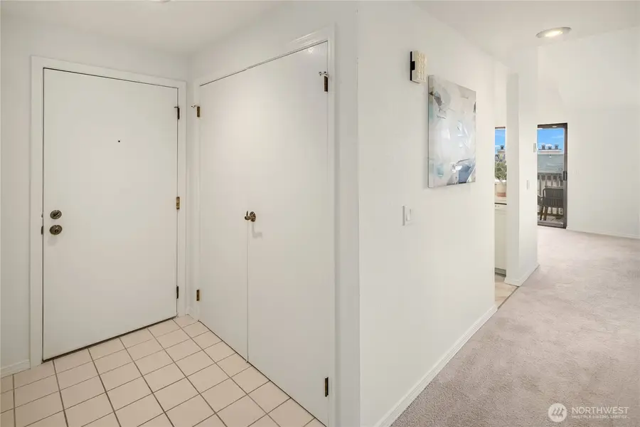 1319 S Puget Drive #D34, Renton, WA 98055 - #3